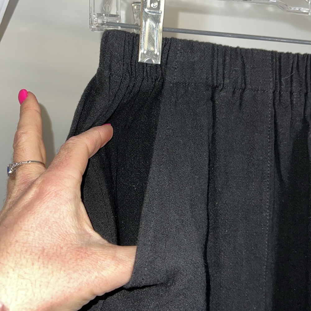 Amazon Black Ruffle Hem Shorts- M - Picture 3 of 5